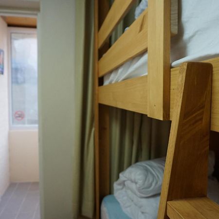 Br. Guesthouse Hongdae Seúl Habitación foto