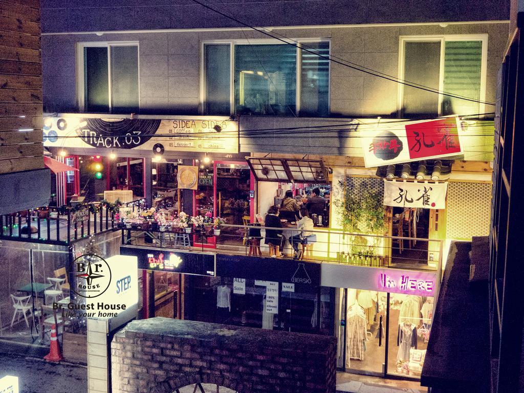 Br. Guesthouse Hongdae Seúl Exterior foto