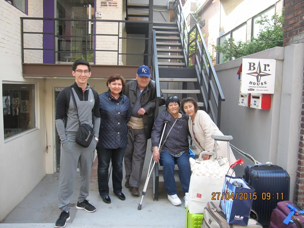 Br. Guesthouse Hongdae Seúl Exterior foto