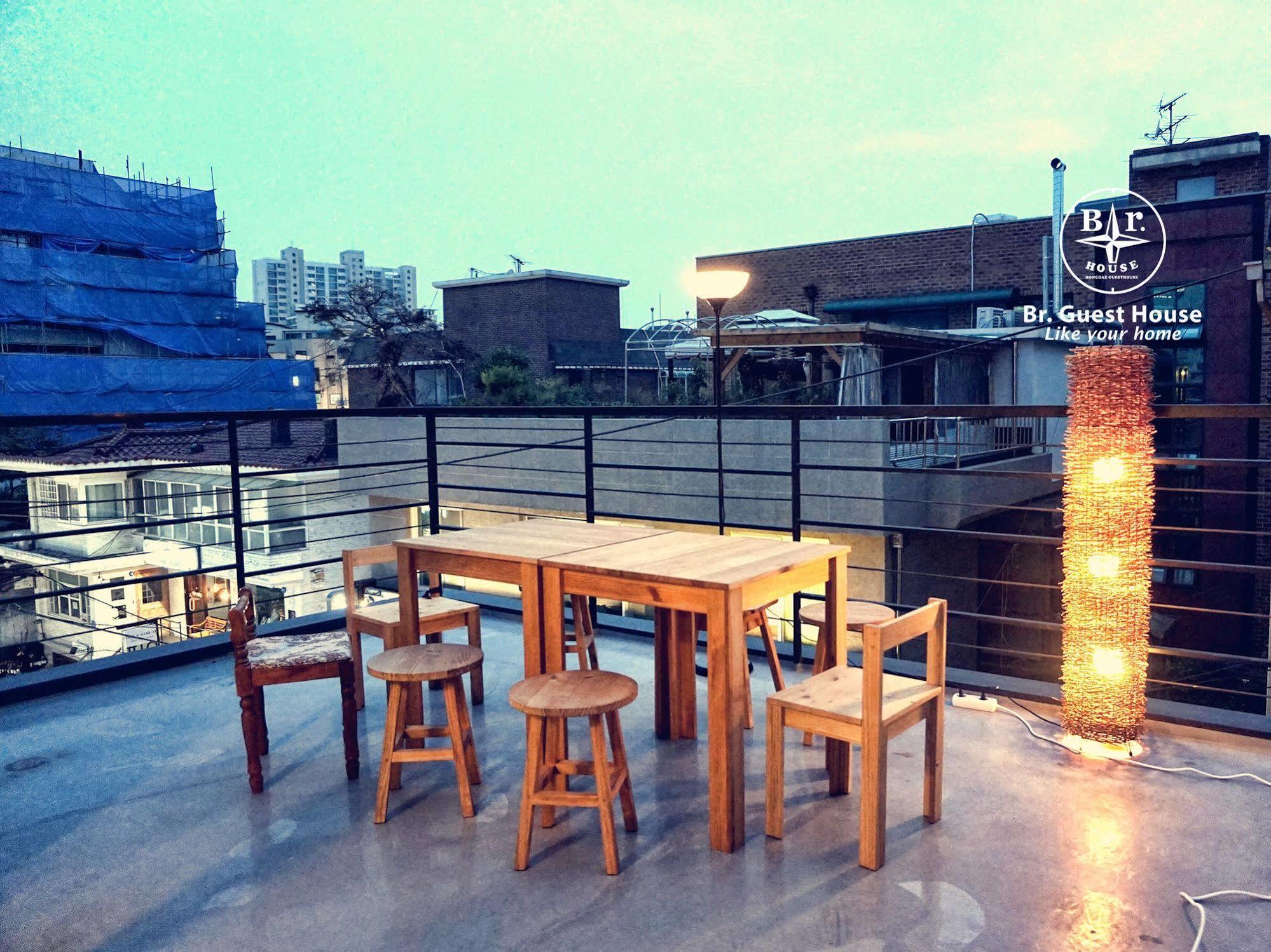 Br. Guesthouse Hongdae Seúl Exterior foto